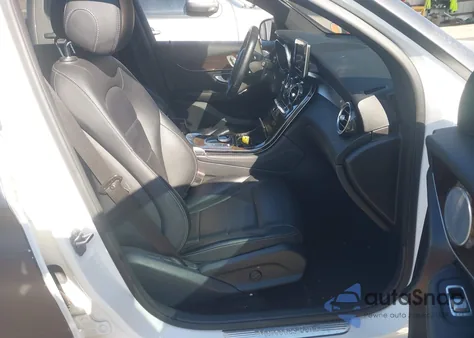 2018 Mercedes-Benz Glc 300 Coupe 4Matic z USA, uszkodzony, nr VIN WDC0J4KB9JF345524